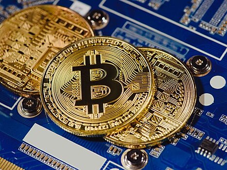 Стоимость биткоина достигла $71 тысячи