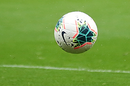 Удар футбольным мячом связали с изменением работы мозга даже без сотрясения