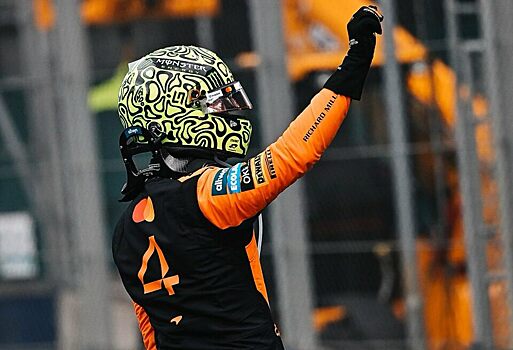 Хэмилтон рассказал, какой совет дал Норрису перед решающей гонкой