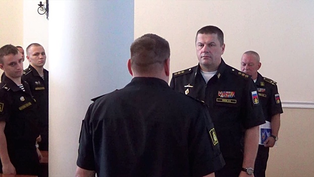 Командующий ТОФ Лиина поздравил курсантов ТОВВМУ с Днем знаний