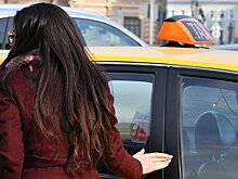 В РФ могут ввести штраф за передачу заказов нелегальным такси