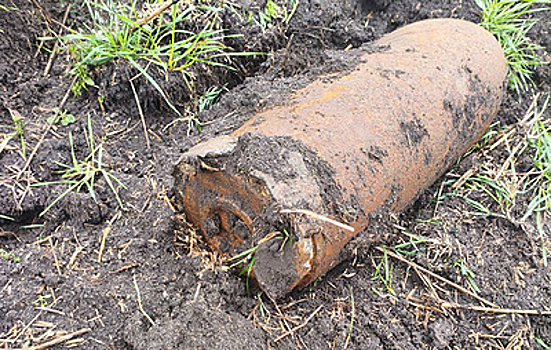 В поле в Краснодарском крае нашли немецкую авиабомбу времен войны