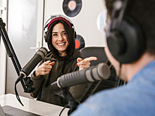 Не только бизнес: подборка интересных подкастов от Сбера, «Яндекса» и других