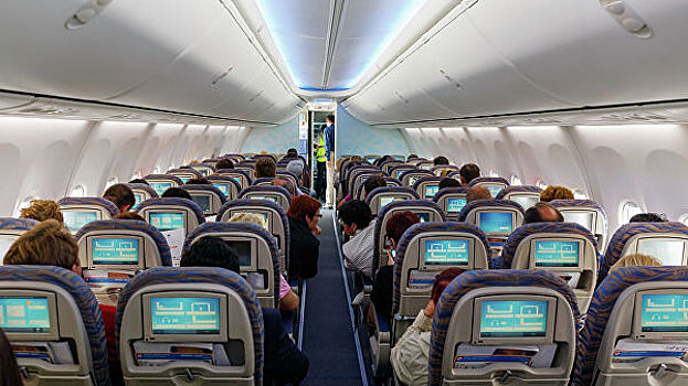 Исследование: в самолете можно не доплачивать за то, чтобы сидеть рядом