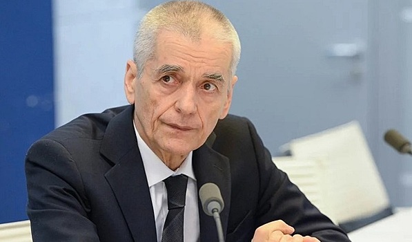 Онищенко призвал прекратить демагогию о правах человека и заставить людей вакцинироваться