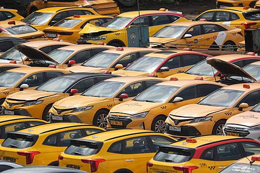 В России назвали ключевые проблемы в работе такси