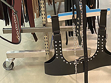 БДСМ-снаряжение в массмаркетовом магазине одежды возмутило покупателя