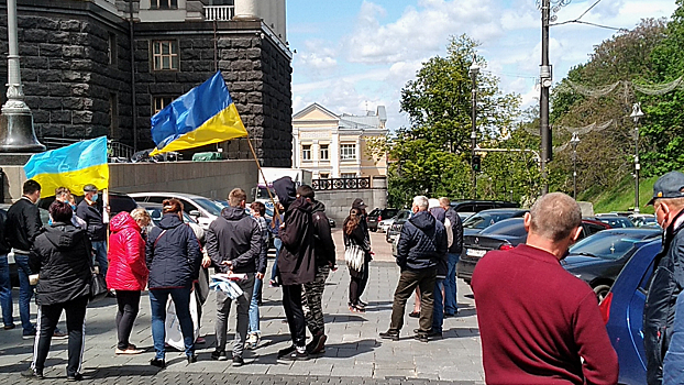 Власти Украины разжигают «налоговый майдан», отказав в помощи бизнесменам