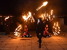 На Плотинке сожгли «ведьму», которая засыпала снегом весенний Екатеринбург