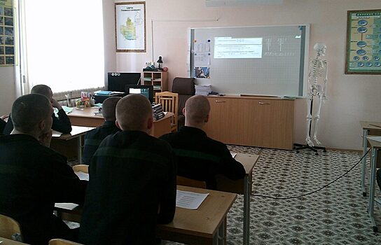 Воспитанники Кировградской колонии перешли на дистанционное обучение