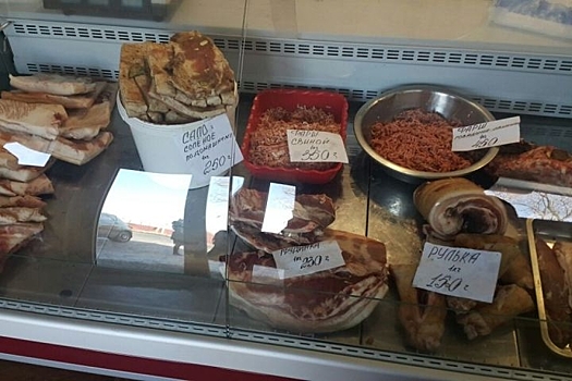 Некачественную мясную продукцию обнаружили на продовольственной базе во Владивостоке