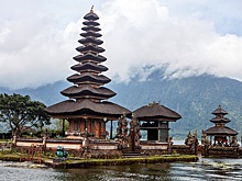 Власти Индонезии планируют выдавать туристам долгосрочную визу