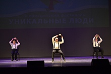 Успех инклюзивных танцоров из Глазова, потери военных в спецоперации на Украине и рост цен на алюминий: новости к этому часу
