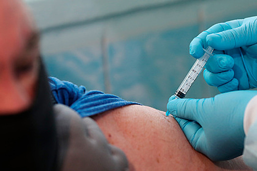 В Минздраве объяснили необходимость вакцинации онкобольных