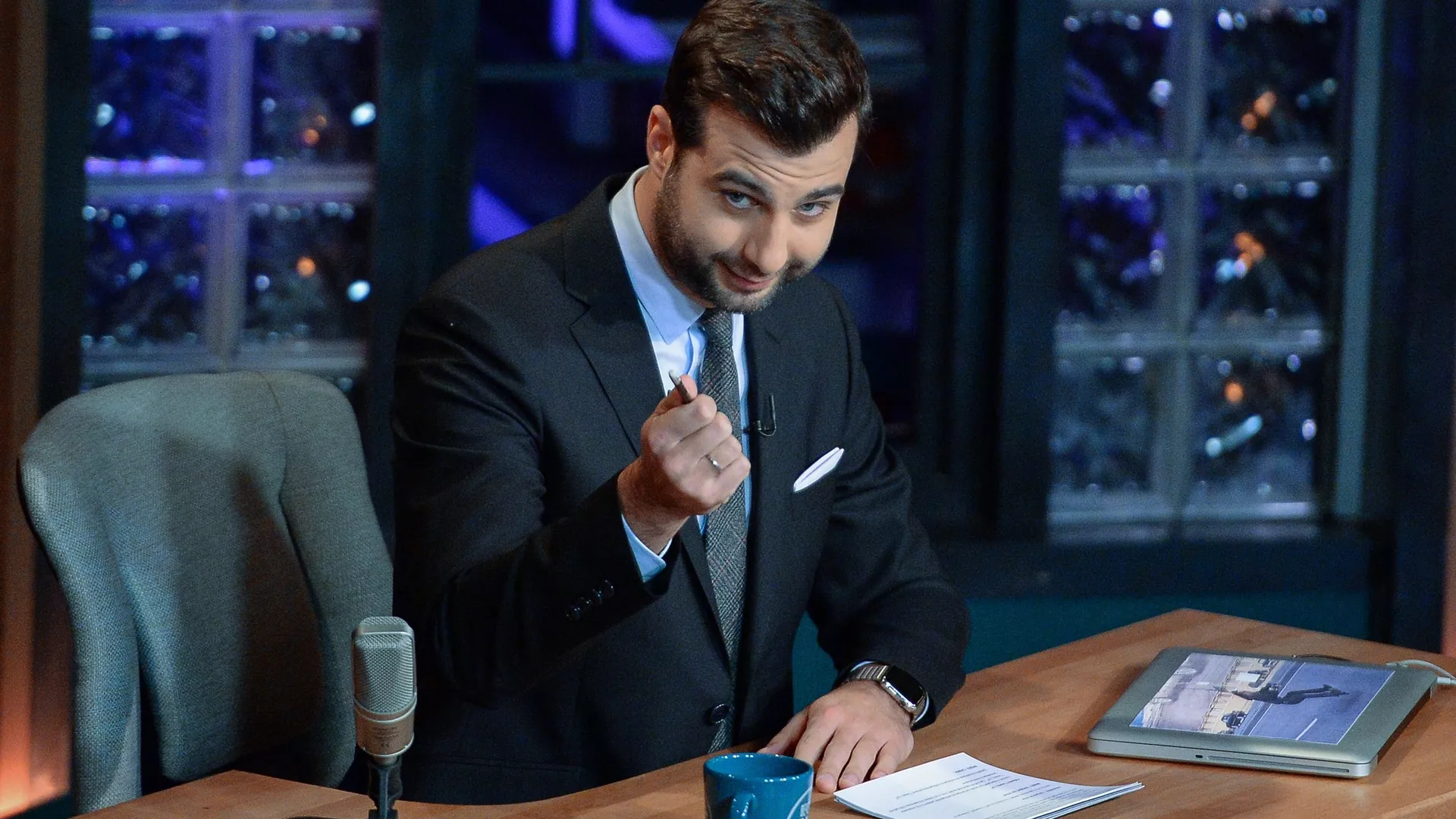 Боится как Галкин* натянуть над Израилем украинский флаг: Виталий Бородин  о двуличном Иване Урганте