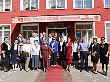 Ошская область Киргизии поблагодарила уральцев за новые учебники для русскоязычных школ региона