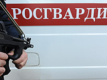 Машина Росгвардии перевернулась после столкновения с такси