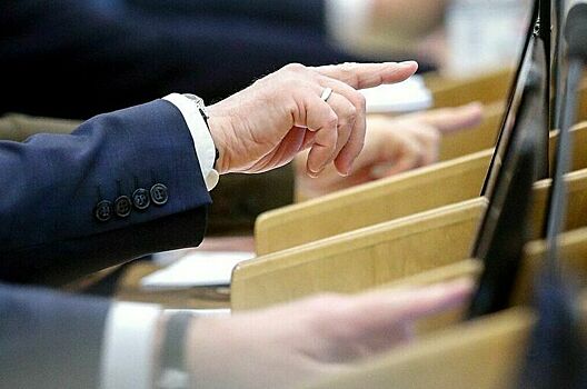 Госдума приняла закон о штрафах за продажу детям газовых баллончиков