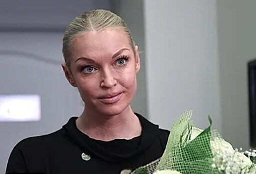 Волочкова планирует выходить замуж в костюме Снегурочки