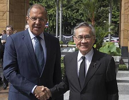Лавров: РФ ждет на Восточном экономическом форуме премьер-министра и главу МИД Малайзии