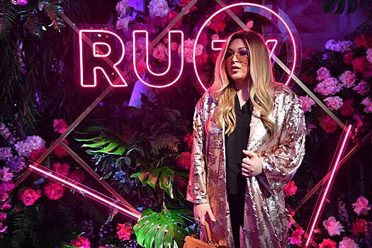 Певице Дубцовой стало плохо