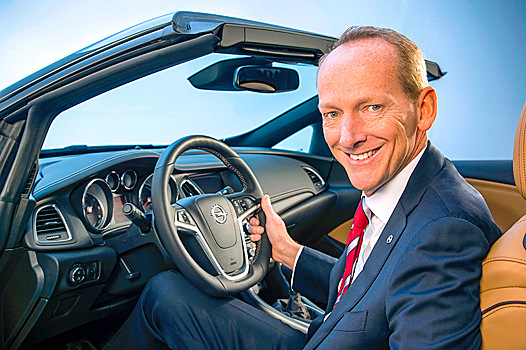 Глава Opel дорабатывает последний день в компании