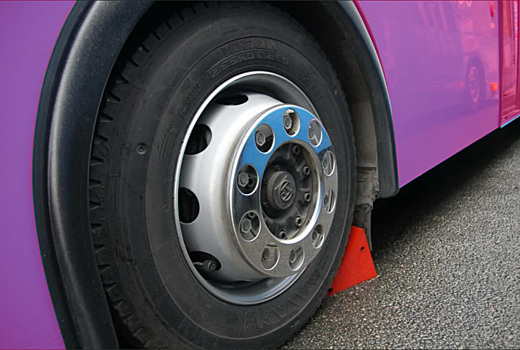 В аэропорту Ноябрьска появится новый автобус. ВИДЕО