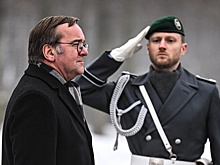 Писториус предупредил об угрозе распада НАТО