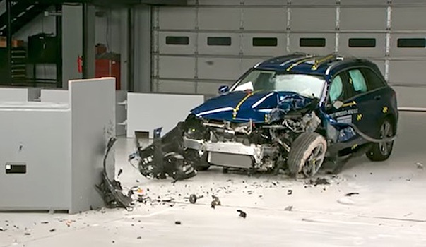 Mercedes-Benz GLC успешно прошел краш-тесты IIHS