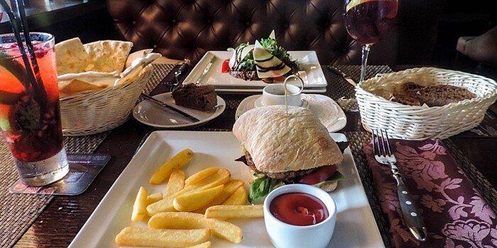 В турецких отелях туристов попросят не переедать