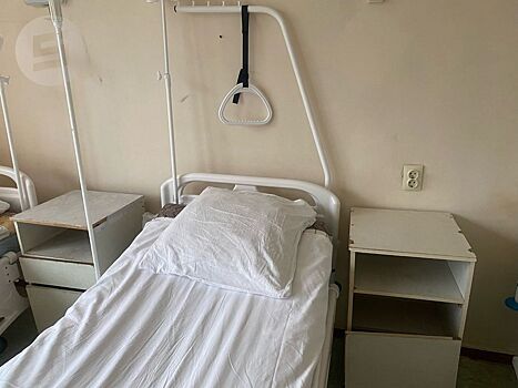 Зашедшего в школу неадекватного мужчину отправили в наркодиспансер в Ижевске