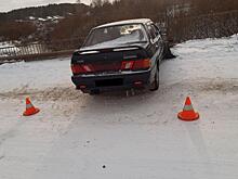 В Даровском водитель «ВАЗа» врезался в дорожное ограждение