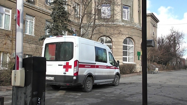 В Волгограде при столкновении двух «Рено» пострадали 4 женщины