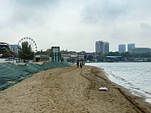 230 тонн замазученного песка вывезли после первого шторма в Анапе