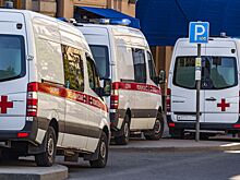 В разных районах Волгоградской области в одно и тоже время автомобили "влетели" в фонарные столбы