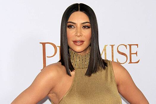 Парикмахеры назвали три визуально старящие прически