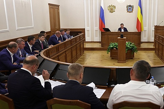 После атаки украинского БПЛА на Ростов Юрий Слюсарь провел заседание регионального оперативного штаба