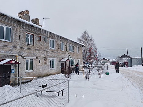 На Бору возбуждено 13 административных дел за три дня из-за плохой уборки снега и сосулек