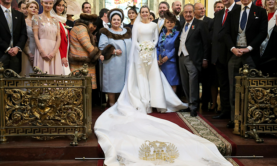 Во время церемонии венчания потомка династии Романовых Георгия Михайловича с гражданкой Италии Ребеккой Беттарини в Исаакиевском соборе.