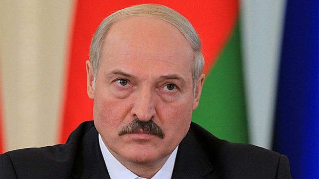 Лукашенко предложил на референдуме изменить конституцию страны