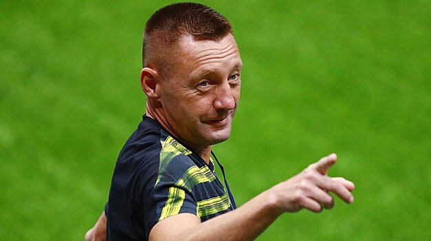 «Енисей» может уволить Тихонова. Министр спорта Красноярского края поставил задачу быть в топ-4 Первой лиги, команда идет 13-й