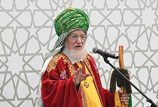 Верховный муфтий России поделился своим отношением к дипфейкам в исламе