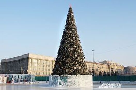 Автовладельцы возмущены созданием новогоднего квартала в центре города