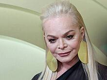 «Ищет способ оставить квартиру»: выяснилось, почему Долина попросит два месяца на сбор вещей