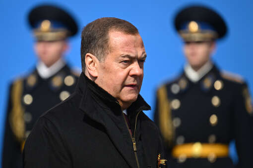 Медведев: ситуация в США говорит о предчувствии гражданской войны
