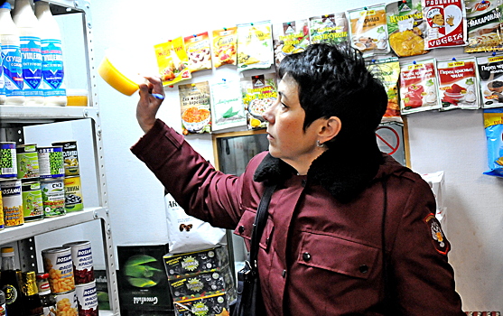 Продавали просрочку и пекли хлеб в грязных цехах