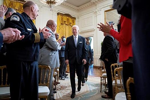 В Сети прогремела российская премьера скандального фильма «Мой сын Хантер» о семье Байдена