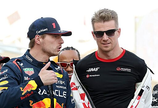 Что Нико Хюлькенберг делал в моторхоуме Red Bull Racing?