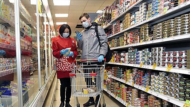 Мантуров рассказал о запасах товаров в магазинах