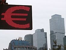 Курс доллара упал до минимума с 2018 года